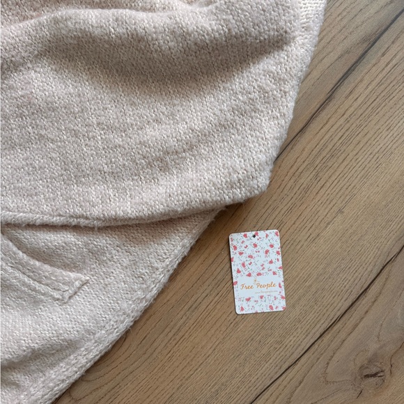 Free People Snow Drop Oversized Cardigan in Cream - Picture 2 of 4